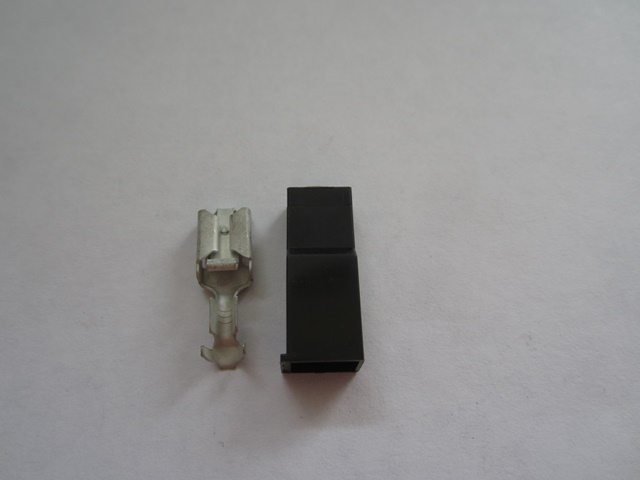 UNIVERSAL CONNECTOR